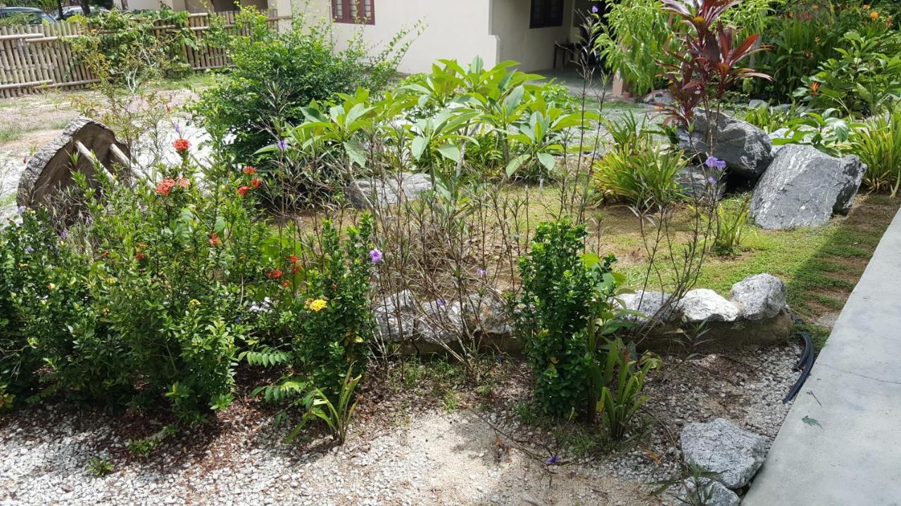 Sabandy House B&B Padang Mat Sirat Ngoại thất bức ảnh
